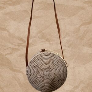 Round Woven Crossbody Bag - Tan